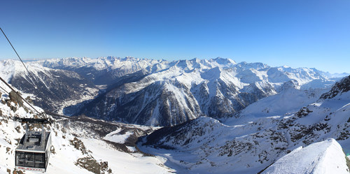 The Val di Pejo from above, in winter